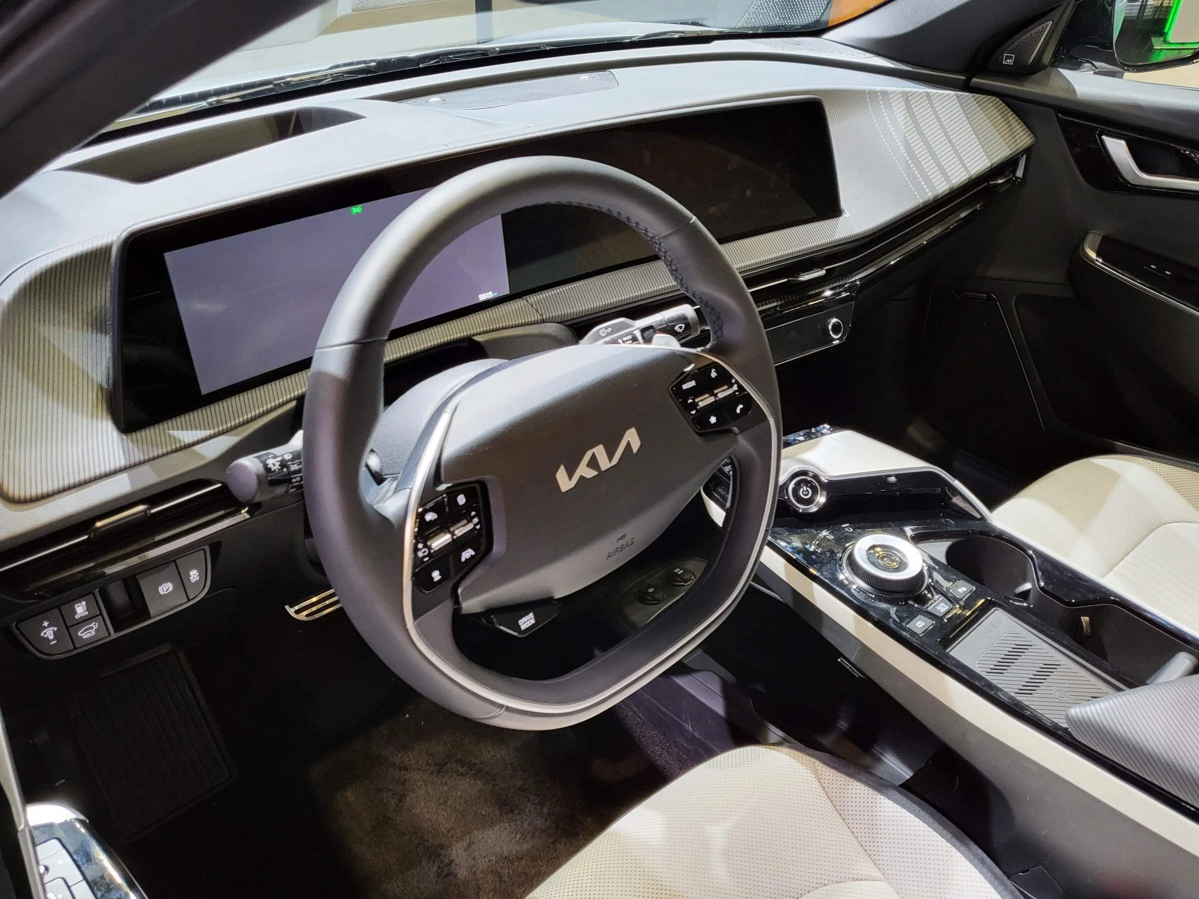 2027 Ram Dakota Pickup Strong Non-Tesla EV presence at the 2022 New York International Auto Show 20220415_201318