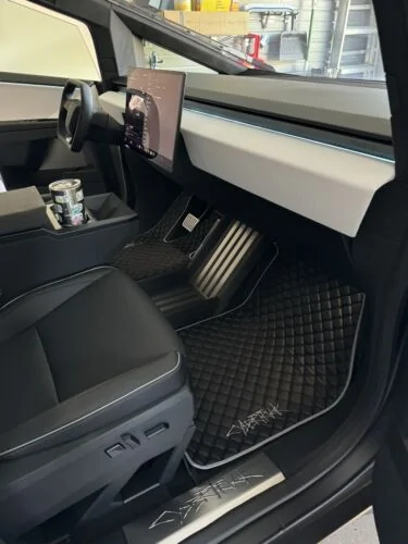 2027 Ram Dakota Pickup BRAND NEW !! CyberTruck Floor Mats ! Color Option ! $_12 (2)