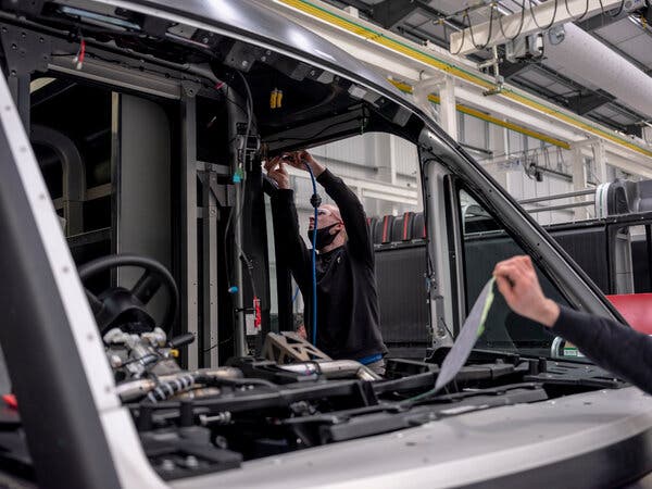 2027 Ram Dakota Pickup Arrival Developing Electric Vehicles Without Assembly Line _c88b1c15-2bbd-4d1b-95dc-9a7947a891c7-articleLarge