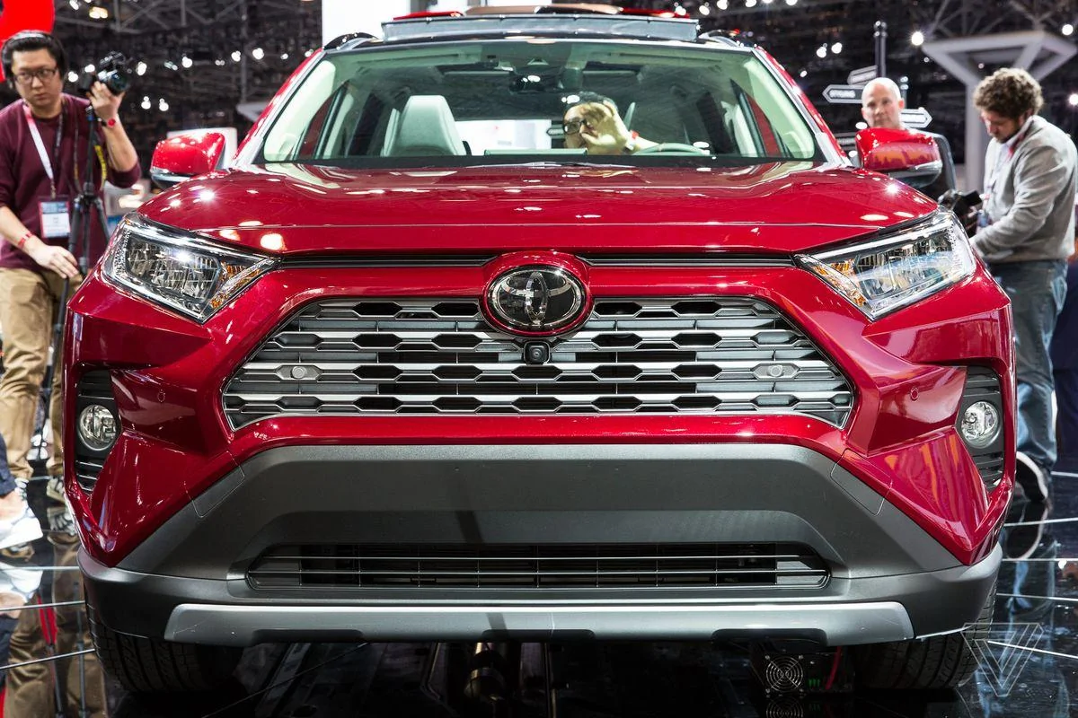 2027 Ram Dakota Pickup Toyota is quietly pushing Congress to slow the shift to electric vehicles akrales_180328_2351_0621.0