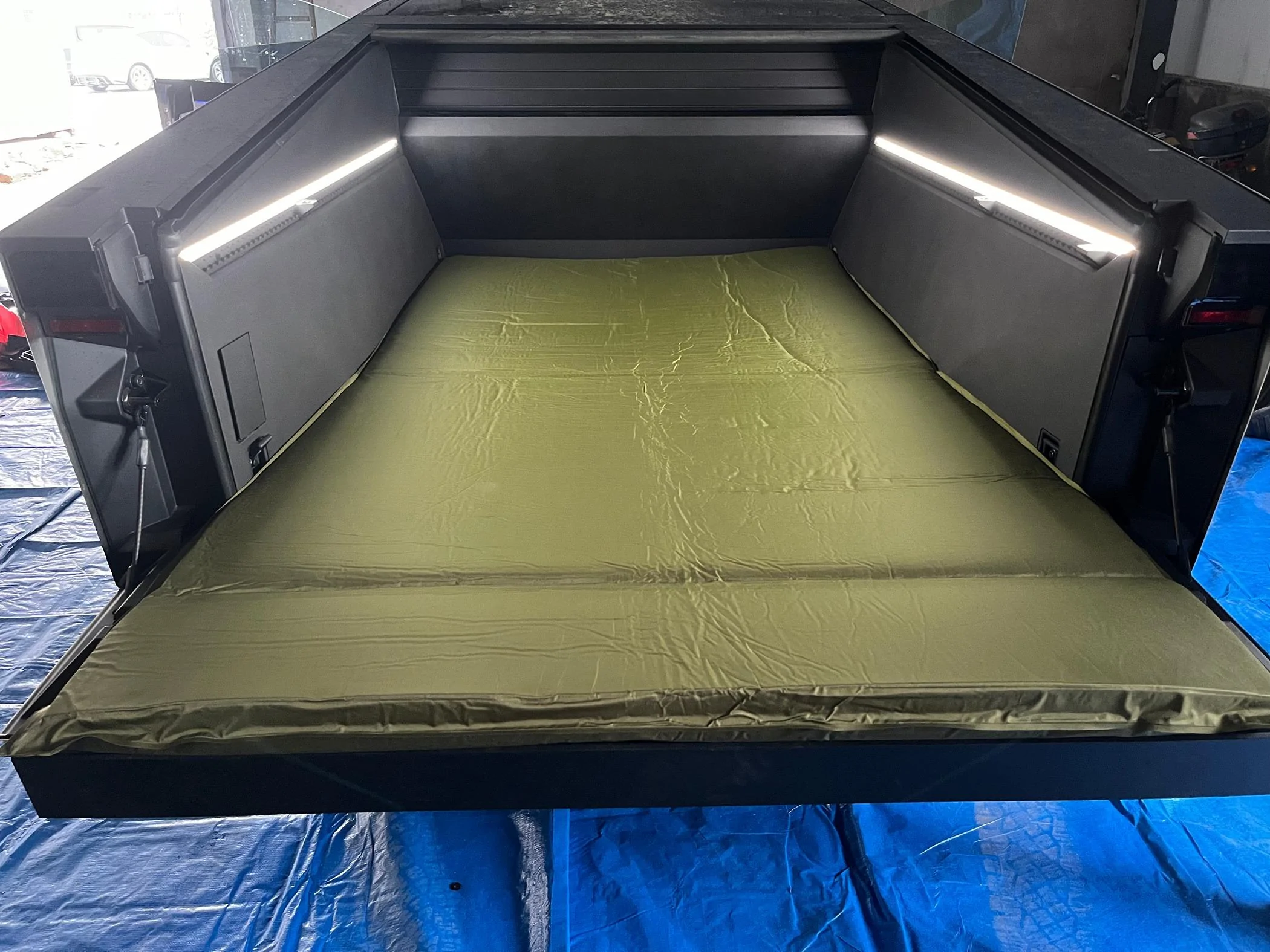 2027 Ram Dakota Pickup ELECFRESH | Product Testing | The Simplest Cybertruck Bed Mattress Solution IMG_1631