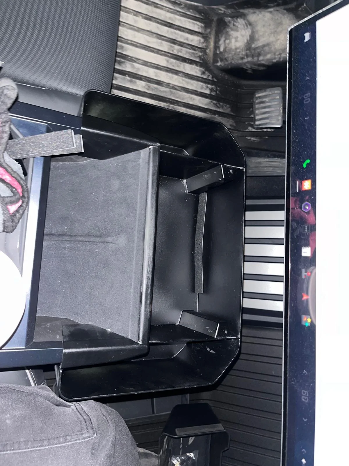 2027 Ram Dakota Pickup ELECFRESH | Product Testing | The Cybertruck Center Console Hanging Storage Box IMG_1767