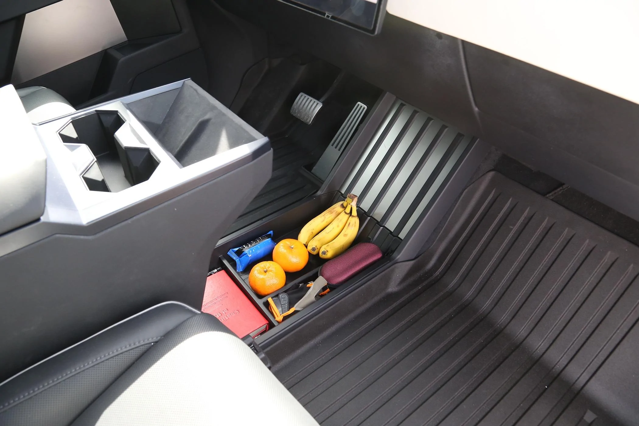 2027 Ram Dakota Pickup ELECFRESH | Product Testing | Cybertruck Center Floor Storage Solution IMG_4552