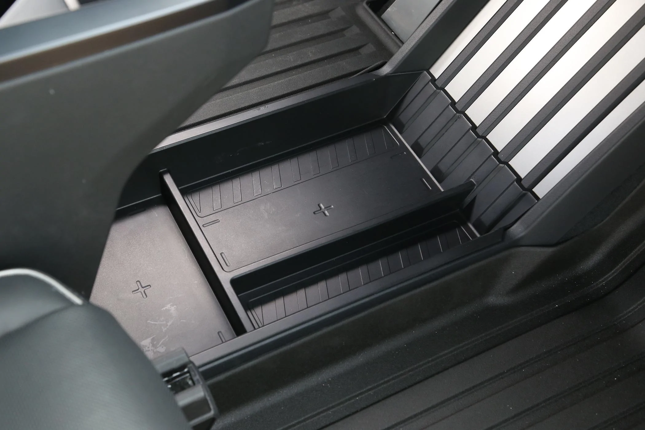 2027 Ram Dakota Pickup ELECFRESH | Product Testing | Cybertruck Center Floor Storage Solution IMG_4736
