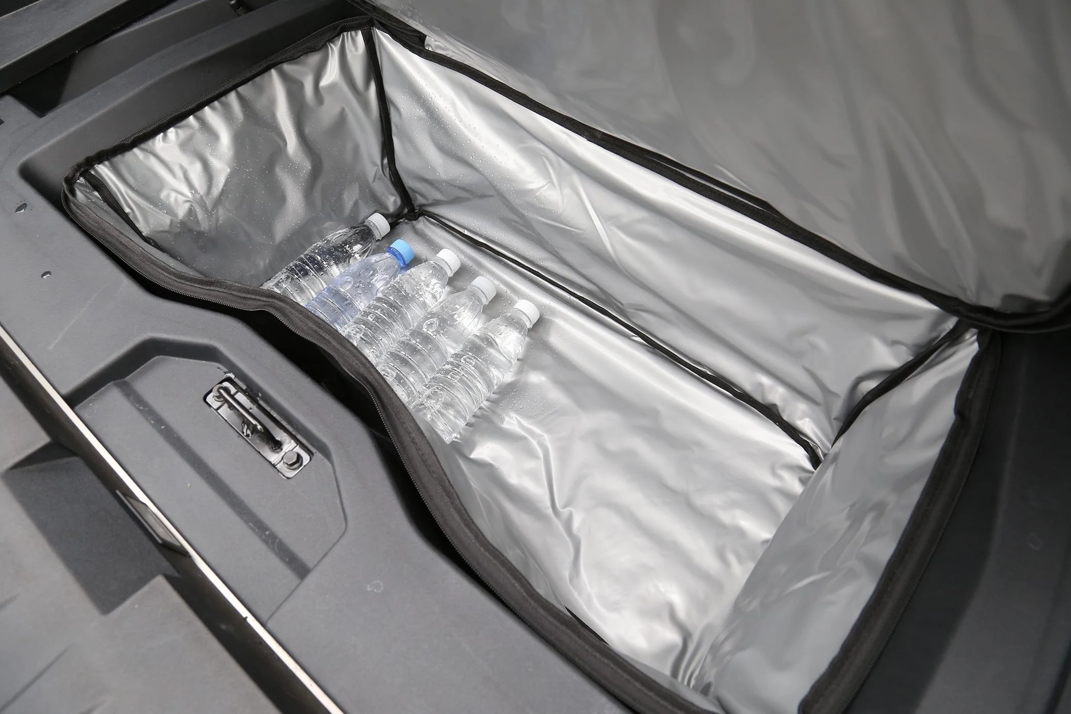 2027 Ram Dakota Pickup ELECFRESH | Product Testing | The Cybertruck Trunk & Under Rear Trunk Thermal Insulation Bag Solutions IMG_5138