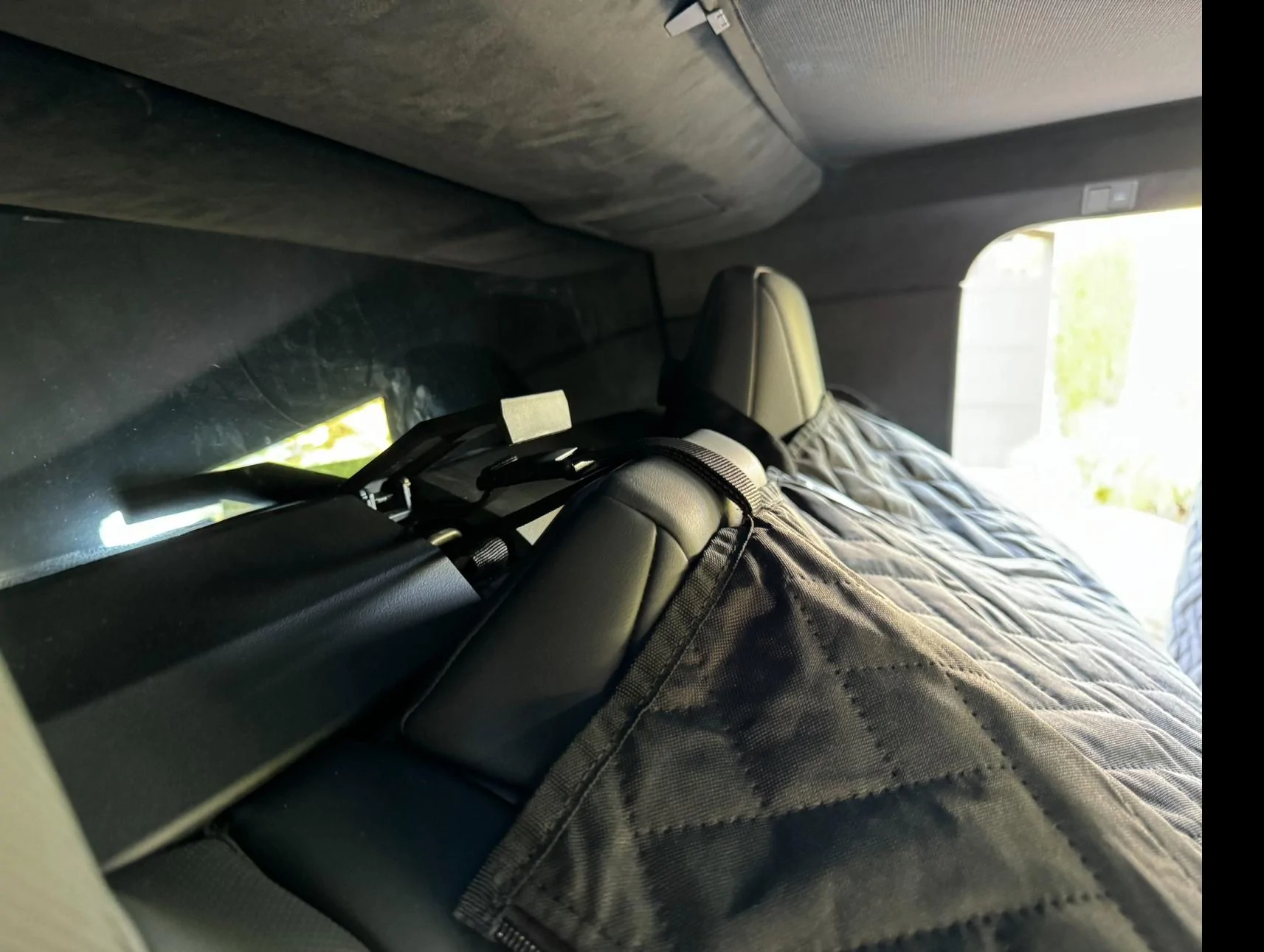 2027 Ram Dakota Pickup UranusWander (Previously MarsAccs) Pet Cover v0.2.0 Updates IMG_6487