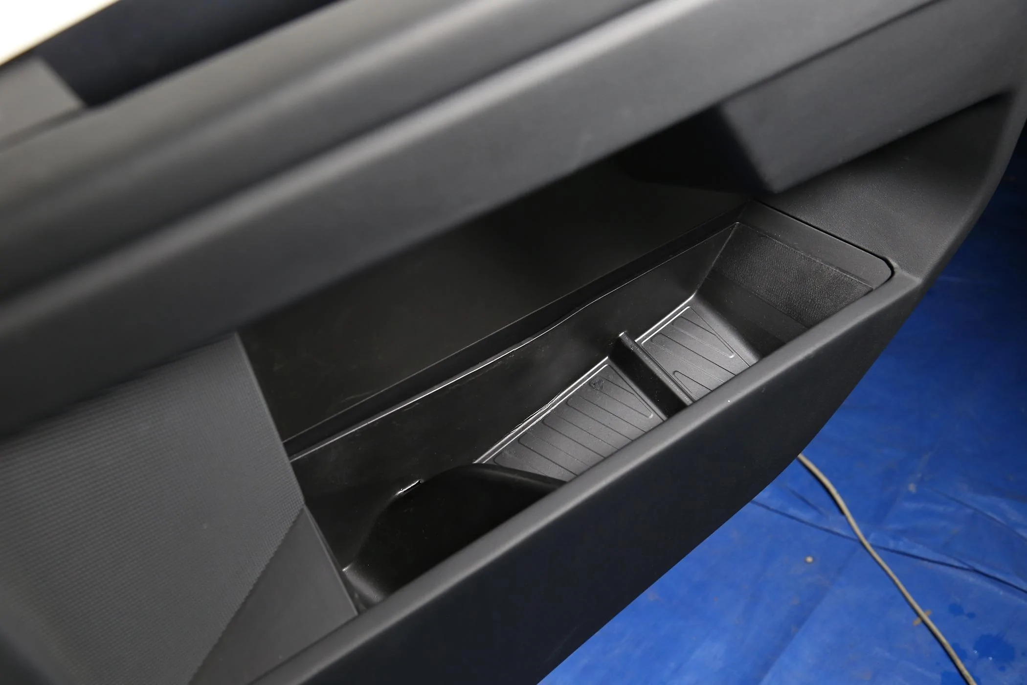 2027 Ram Dakota Pickup ELECFRESH | Product Testing | The Cybertruck Car Door Side Storage Box Solution IMG_6564