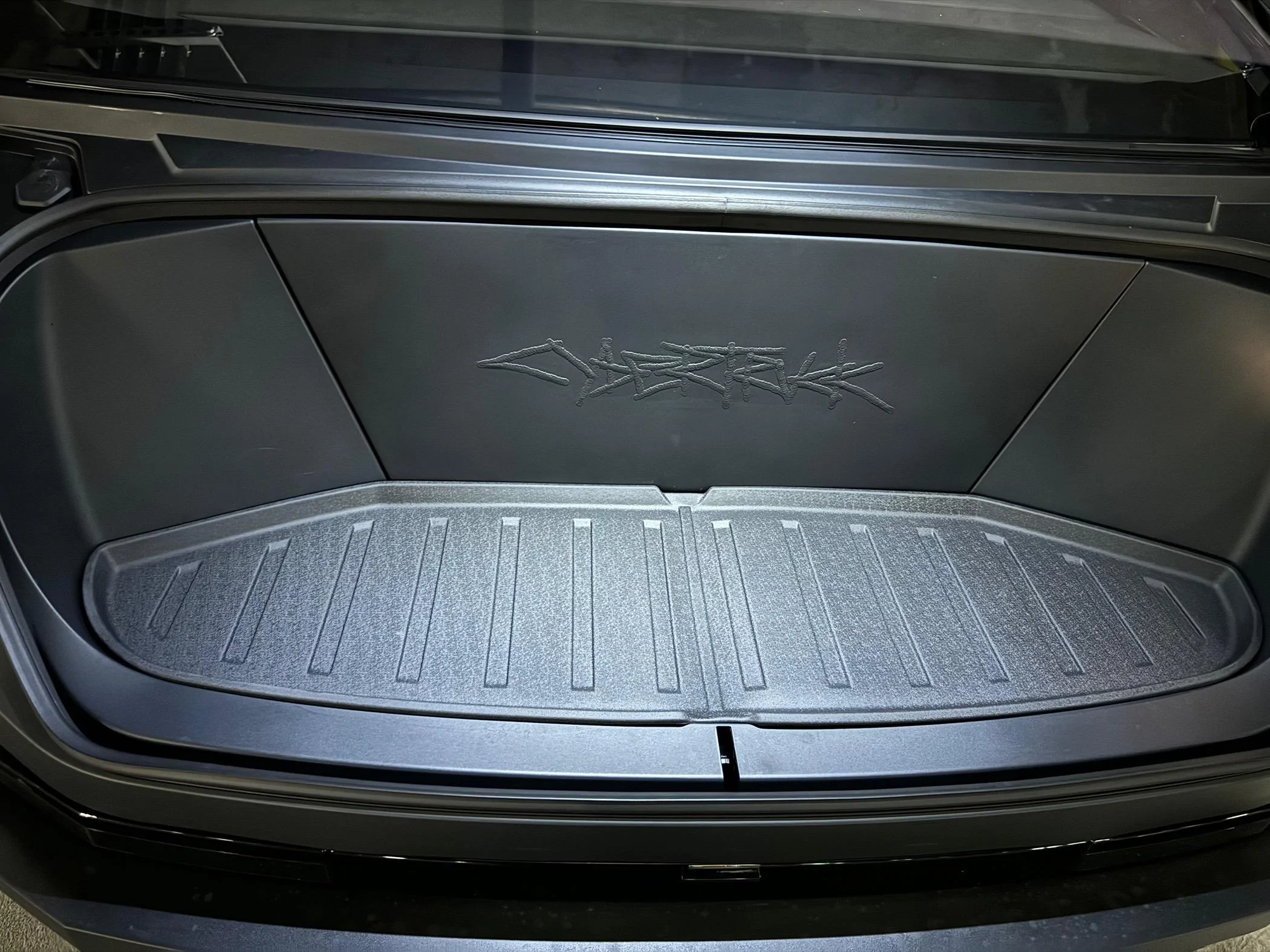 2027 Ram Dakota Pickup ELECFRESH | Bed Mat & Frunk Mat & Under-Bed Storage Mat IMG_8016